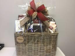 Cestas de Presentes Personalizadas para Surpreender seu Parceiro - Cestas Company