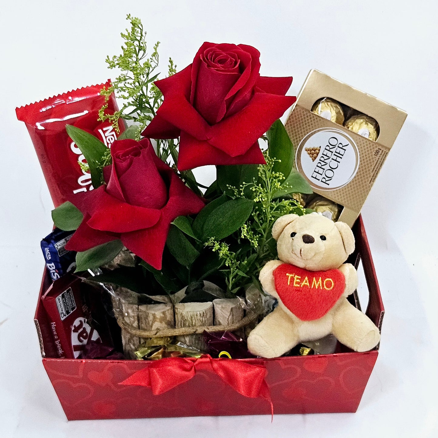 Cesta de San Valentin con Bombones y Vino Rosado