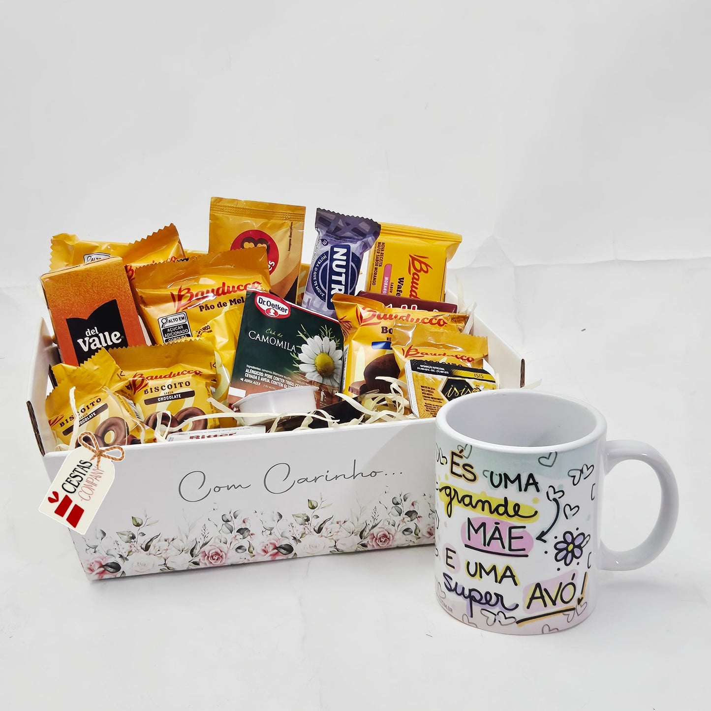 Presente para a vovó: Cesta de Café da Manhã Delicado com Caneca