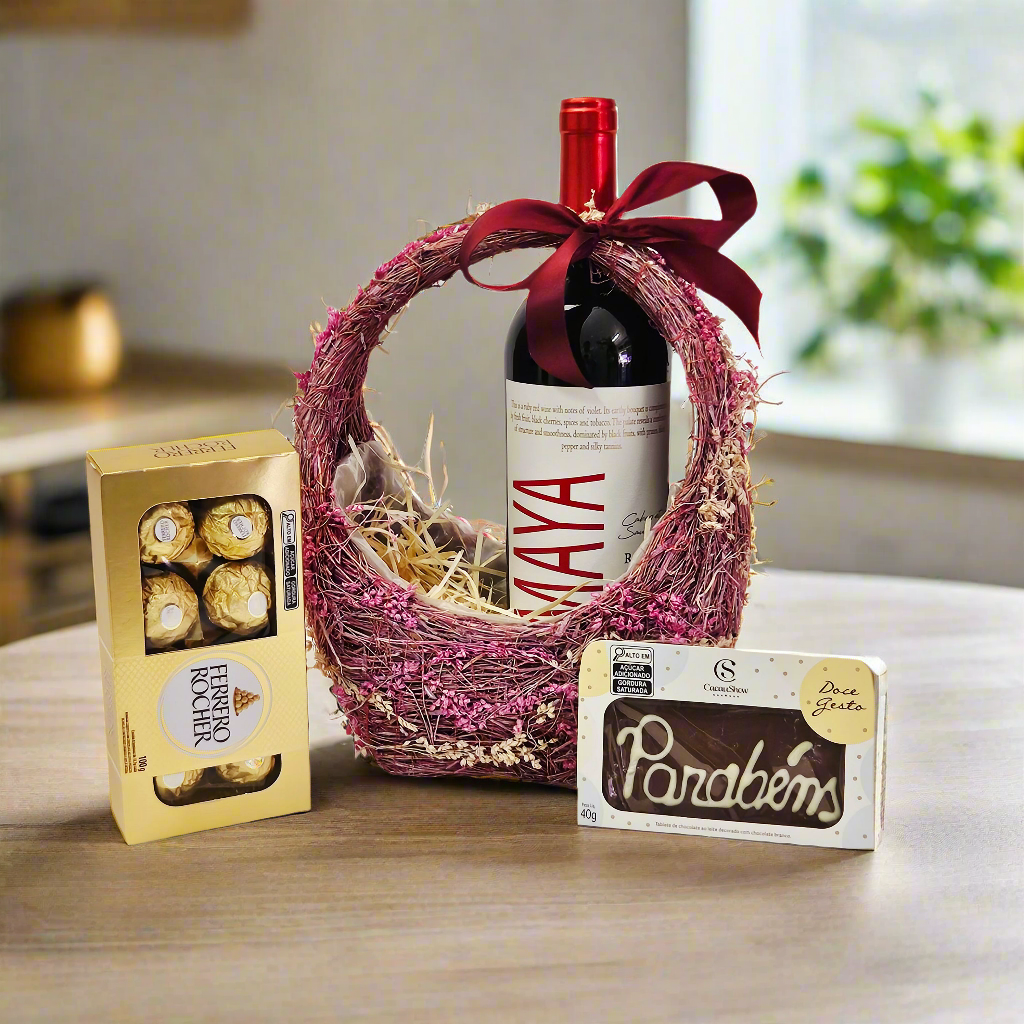 Cesta Floral com Vinhos e Chocolates