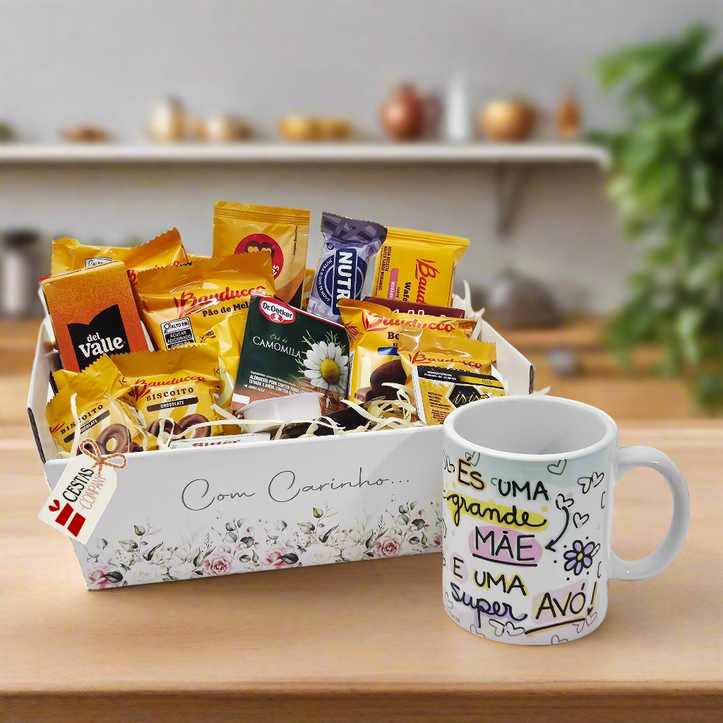 Presente para a vovó: Cesta de Café da Manhã Delicado com Caneca
