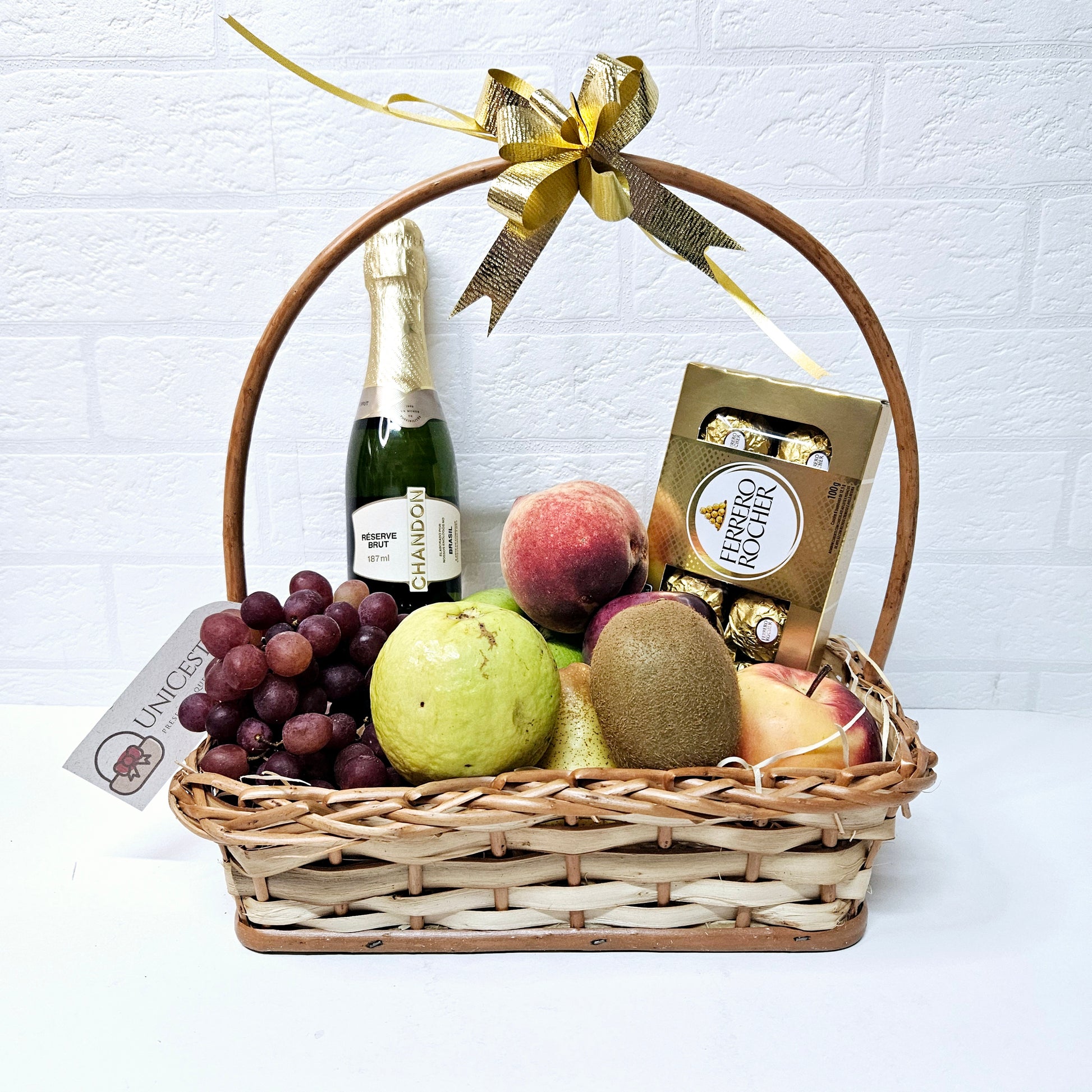 Cesta Love Fruit Luxo com Chocolate e Chandon - Cestas Company