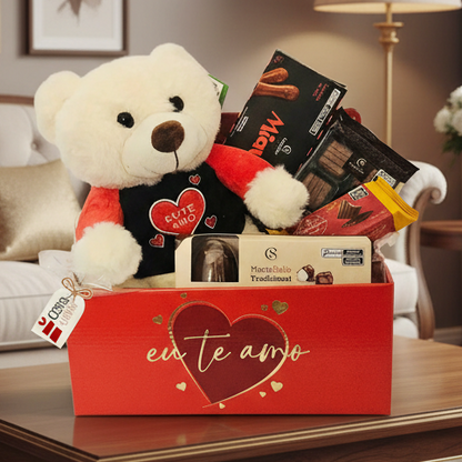 Cesta Love com Ursinho e delícias Cacau Show