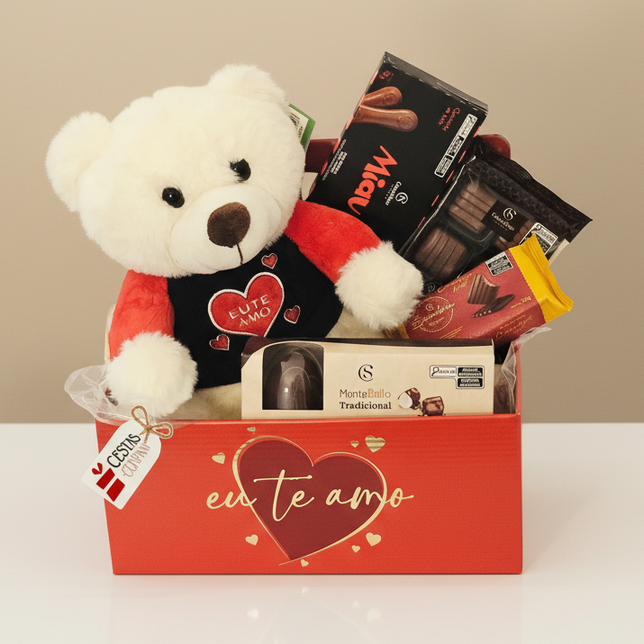 Cesta Love com Ursinho e delícias Cacau Show