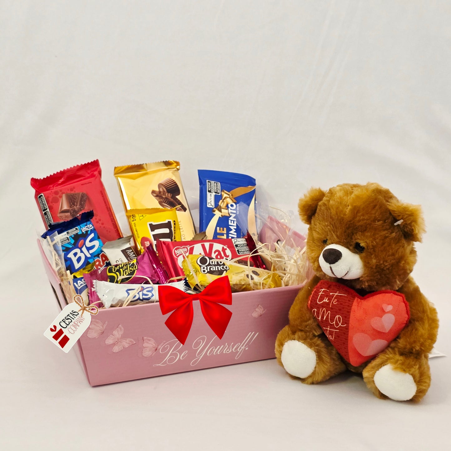 Cesta Cuddle con Bombones y Peluche