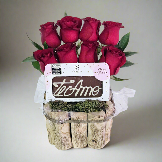 Flores e chocolates: Arranjo Especial de Rosas com chocolate Te Amo