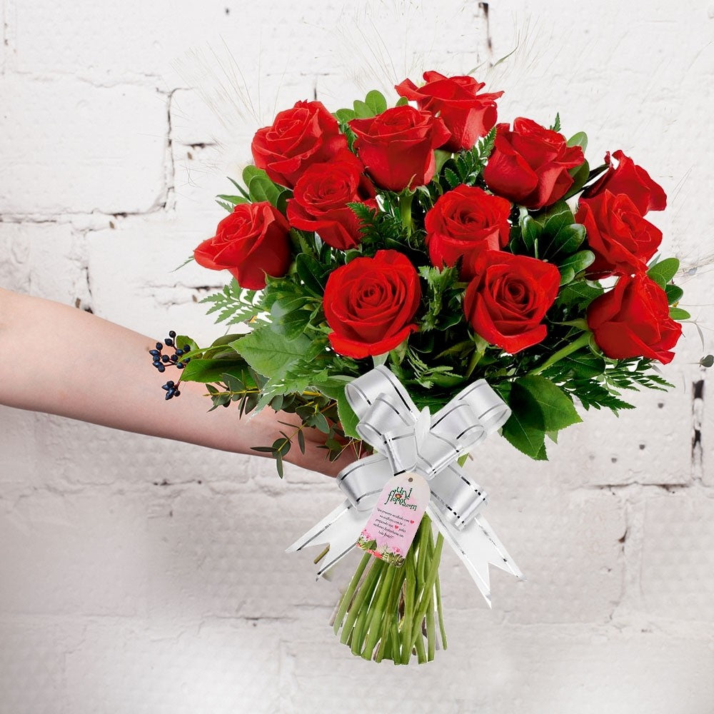 Buquê de Flores Tradicional com 12 Rosas
