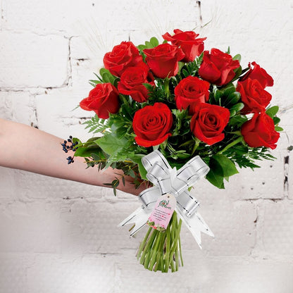 Buquê de Flores Tradicional com 12 Rosas